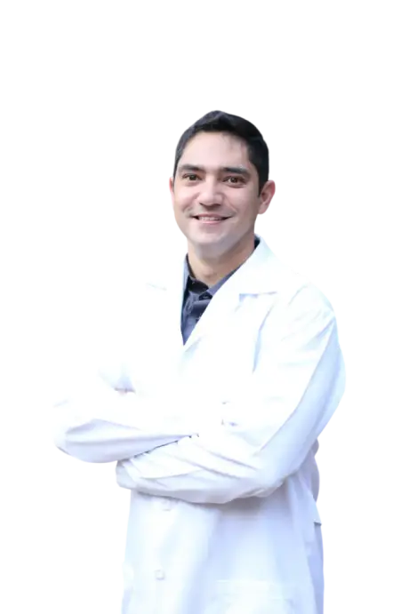 Fisioterapeuta da clínica de fisioterapia em Águas Claras BEM-VIE de jaleco Fisioterapeuta da clínica de fisioterapia em Águas Claras BEM-VIE de jaleco